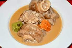 PATTES DE BŒUF EN BOUILLON